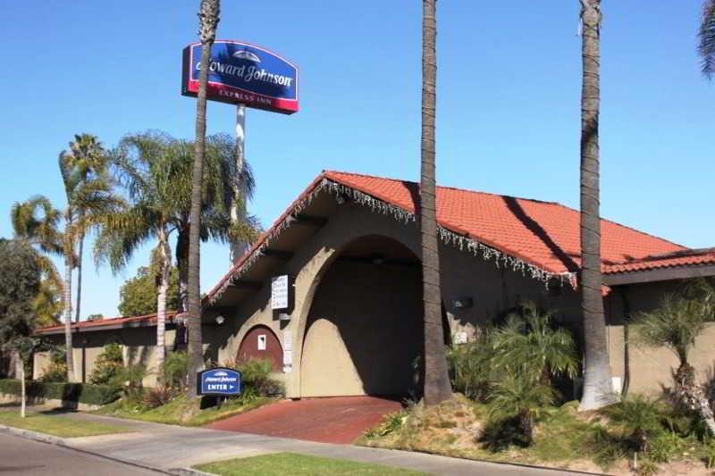 Howard Johnson By Wyndham National City/San Diego South Buitenkant foto