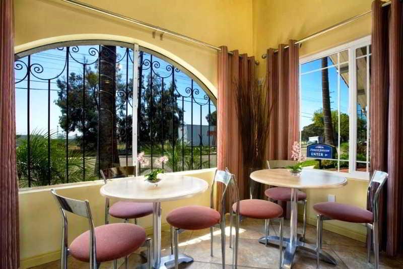 Howard Johnson By Wyndham National City/San Diego South Restaurant foto