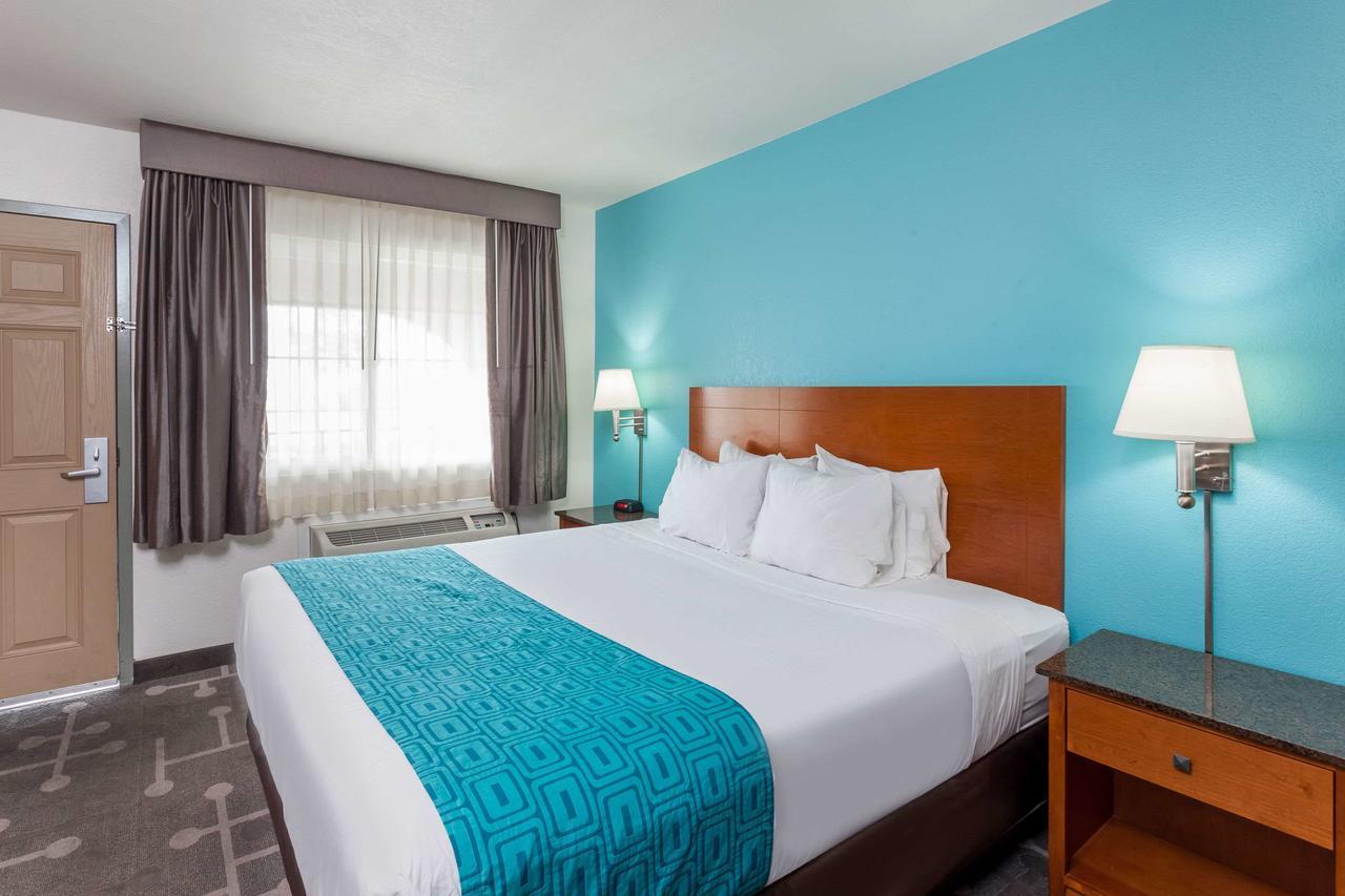 Howard Johnson By Wyndham National City/San Diego South Buitenkant foto